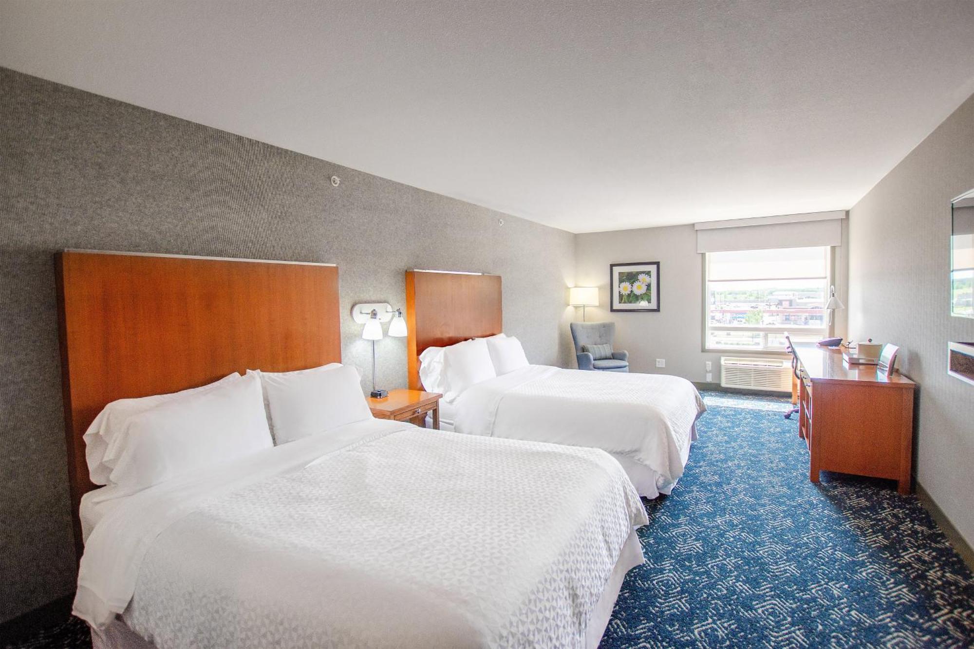 Hotel Four Points By Sheraton Saskatoon Esterno foto