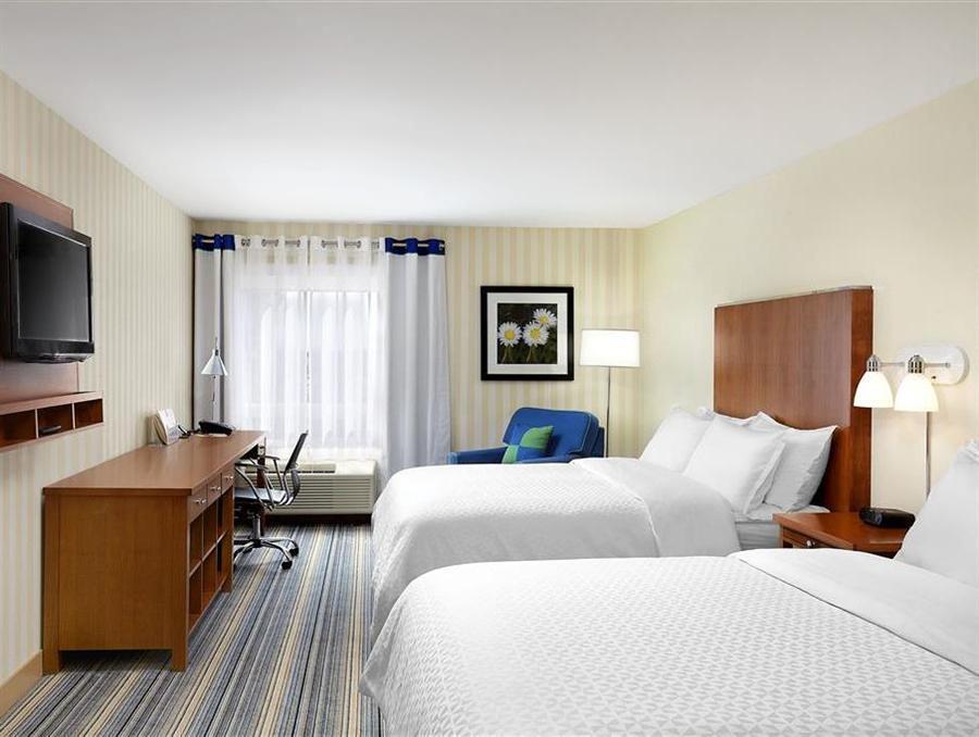 Hotel Four Points By Sheraton Saskatoon Esterno foto