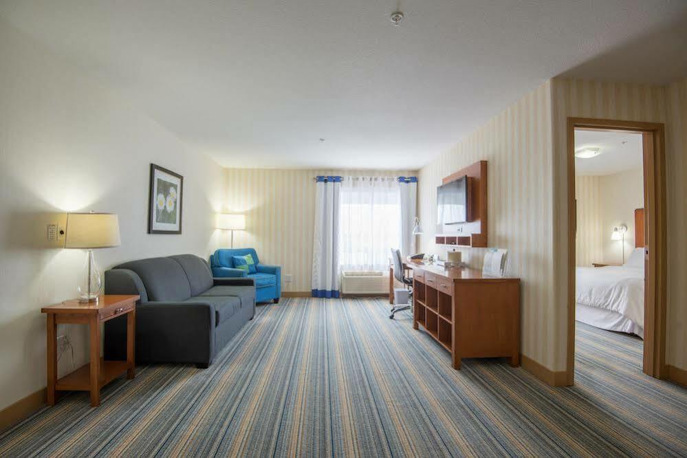 Hotel Four Points By Sheraton Saskatoon Esterno foto