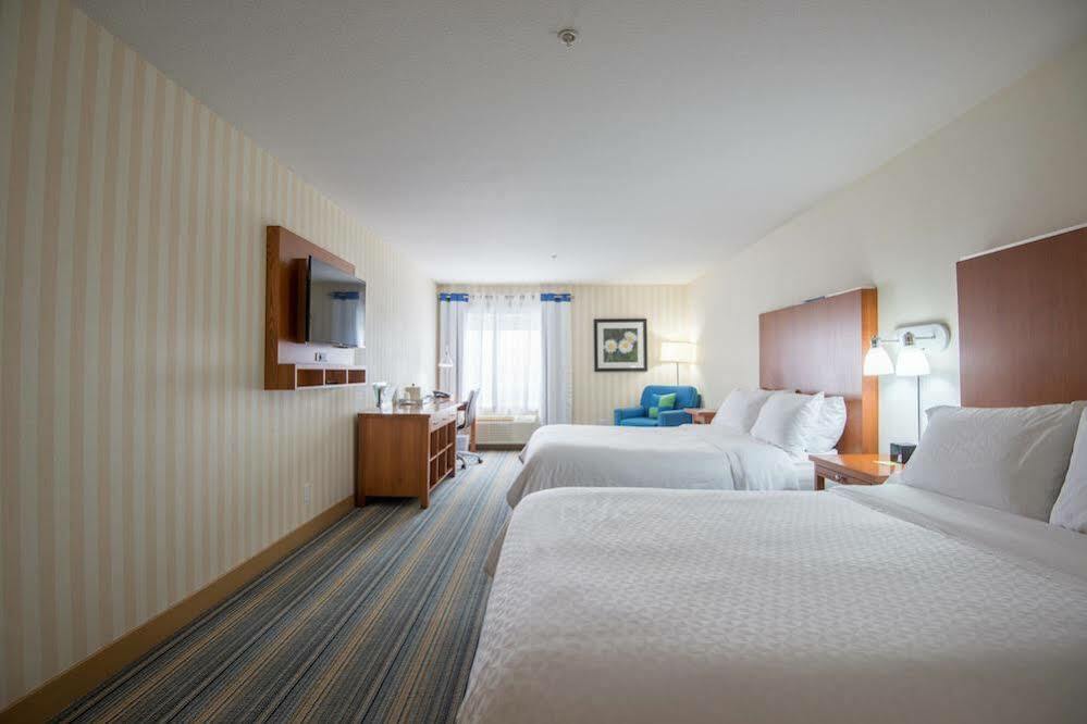 Hotel Four Points By Sheraton Saskatoon Esterno foto